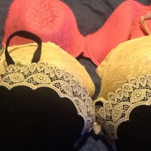 PLUS SIZE BRAS