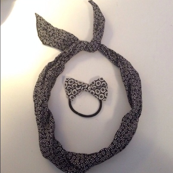 Brandy Melville Floral Headband and hair tie