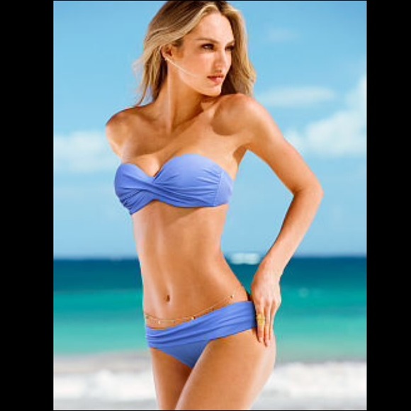 ❌❌SOLD❌❌Victoria secret twist bandeau bikini