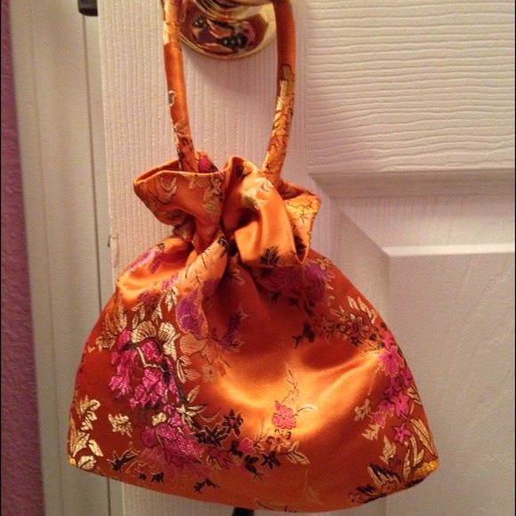 Chinese Laundry Handbags - Cute Asian Themed Wristlet Chinese Laundry Handbags - Cute Asian Themed Wristlet