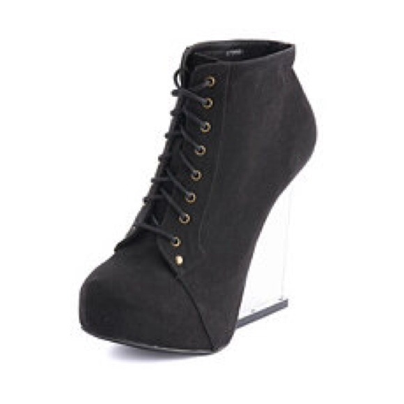 🙅SOLD❗️🙅Charlotte Russe Wedge Booties Size 6