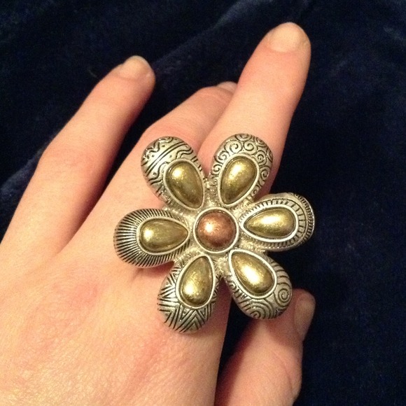 Flower ring