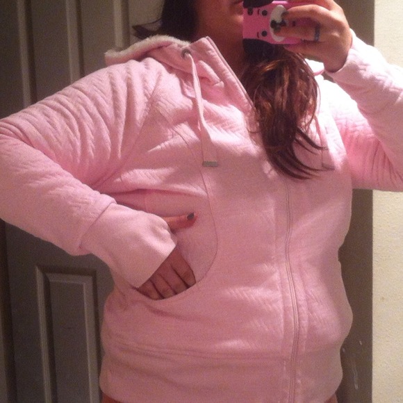 Light pink fuzzy warm hoodie 💗👌