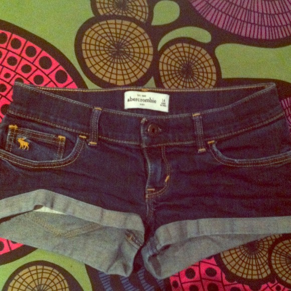 Abercrombie Dark Jeans Shorts💛💛