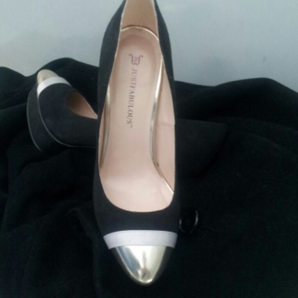 Faux suede black Just Fab pump - Picture 2 of 3