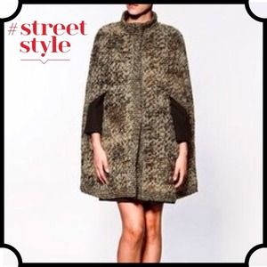❤️ZARA KNIT CAPE❤️