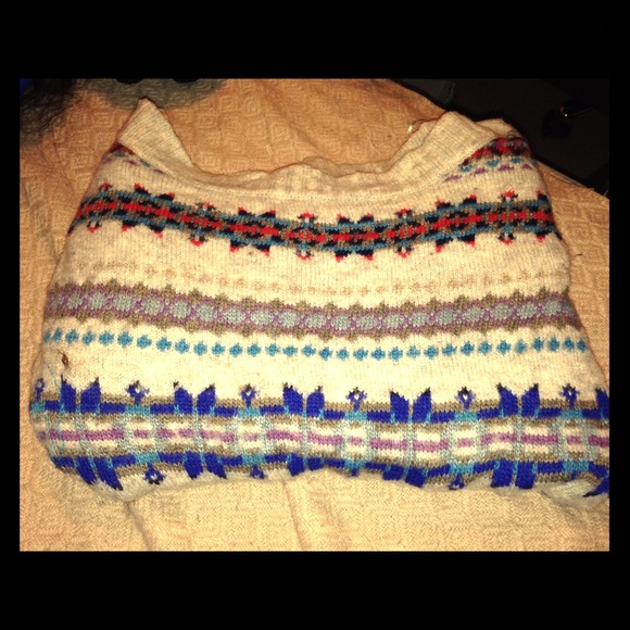 American Eagle sweater