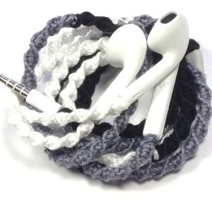 Gray, Black & White SMART Wrapped Tangle-Free Buds