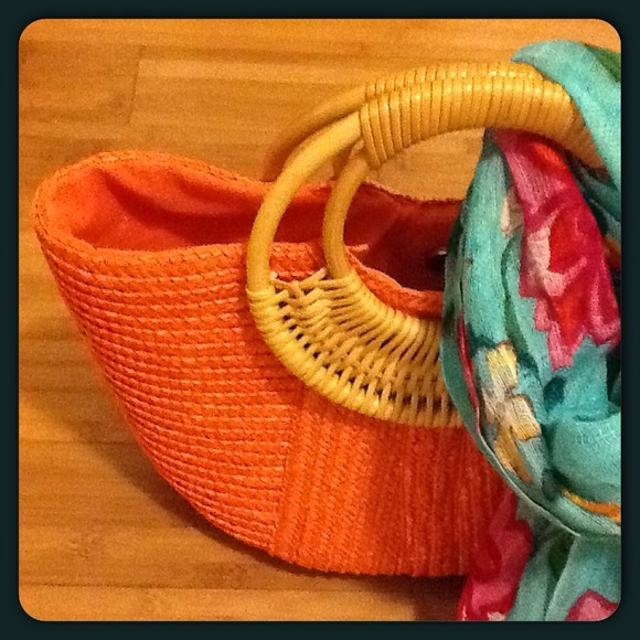 🚫SOLD in Bundle🚫HP Sweet &Sassy💕Italian Scarf - Picture 2 of 4