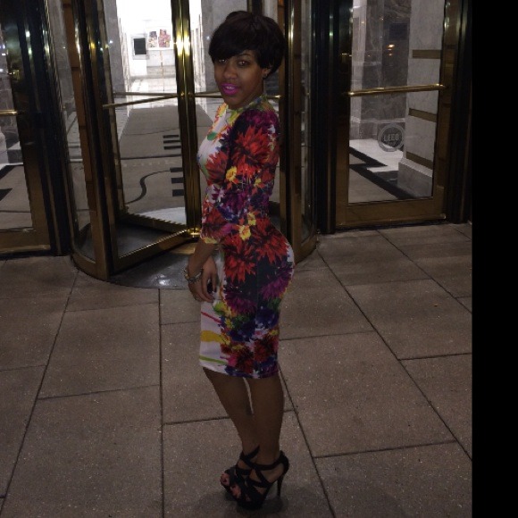 bodycon dress - Not available - Picture 2 of 2