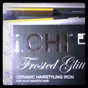 iChi flat iron with free hair chalk!!
