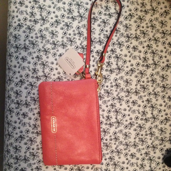 *HOLD*  brand new authentic peach coach Wristlet!