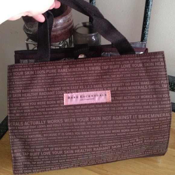 Bare escentuals make up and brush bag.