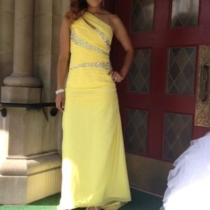 Long yellow beautiful dress