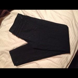 Comfortable skinnys and Grey top!