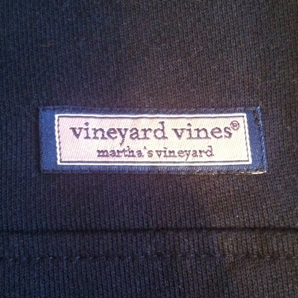 Navy blue vineyard vines shep shirt**on hold**