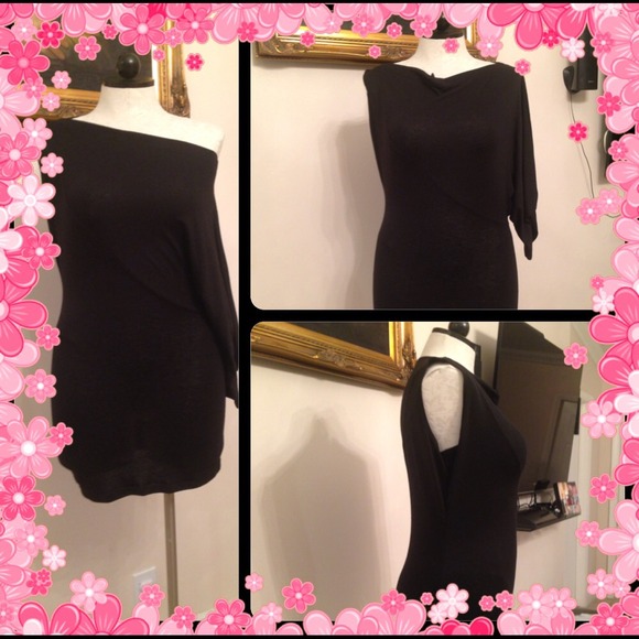 Dresses & Skirts - Deck the halls with sales & savings FaLaLaLaLaLaLa