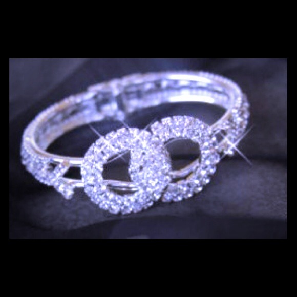 Blingy union rings cuff bracelet!!
