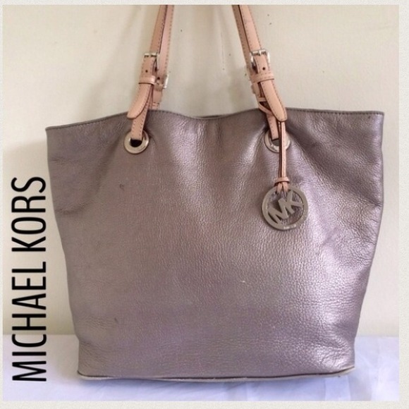 Michael Kors Handbags - AUTHENTIC  MICHAEL KORS SILVER JET SET TOTE BAG