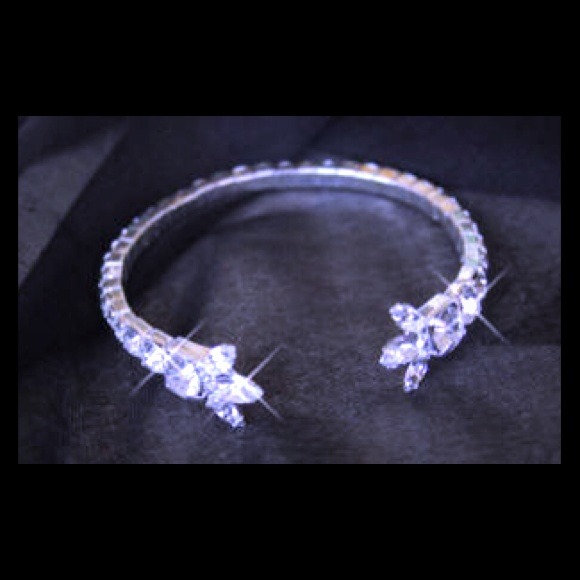 Blingy coil bracelet