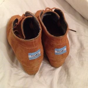 TOMS booties