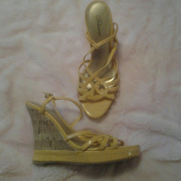 Heels - Picture 2 of 2