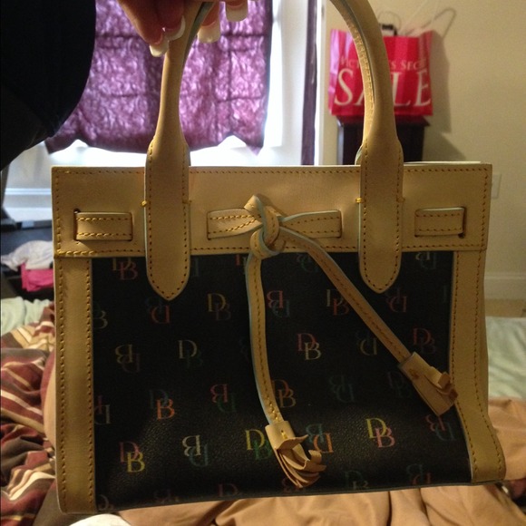 *Reduced** Dooney and Bourke handbag