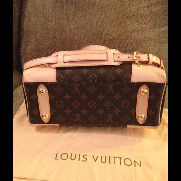 😍Louis Vuitton Retiro😍SOLD - Picture 3 of 4