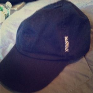 Burberry women's cap hat * adorable buy!