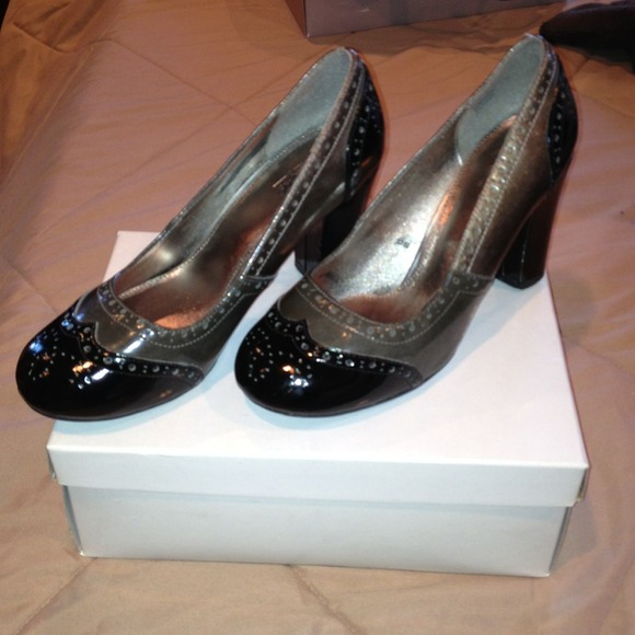 Mossimo black & gray heels (target)