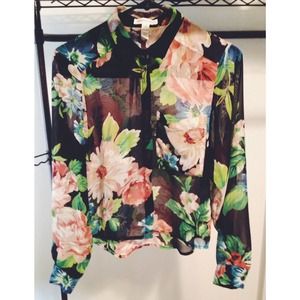 💛SOLD💛 Chiffon floral button up