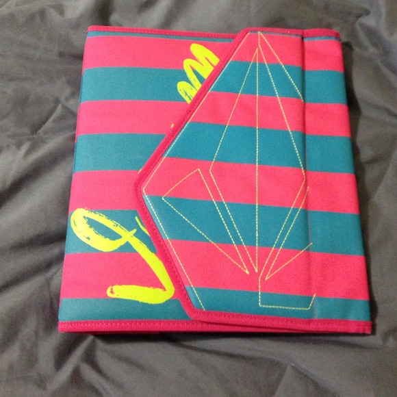 Volcom Binder