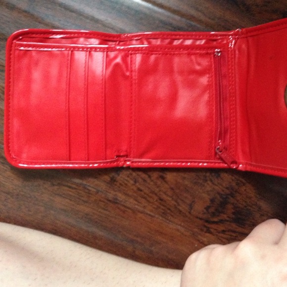 VINTAGE red hello kitty wallet - Picture 2 of 3