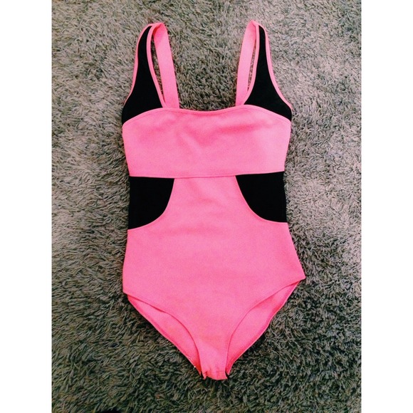 💜SOLD💜Pink mesh leotard