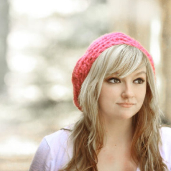 Plush Pink Handmade Beret - Picture 1 of 4