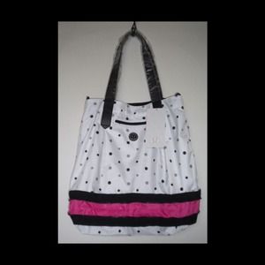 SOLD Lululemon enlighten and expand tote
