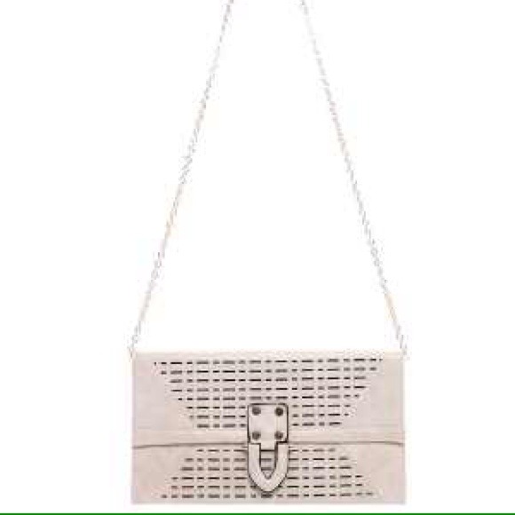 💥new in stock 💥 buckle clutch to purse - Picture 2 of 4