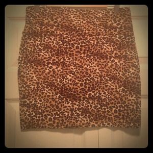 💖 REDUCED!!! NWOT body con skirt 💖