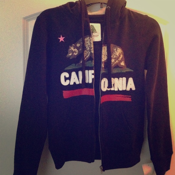 sweatshirt sunglasses bundle