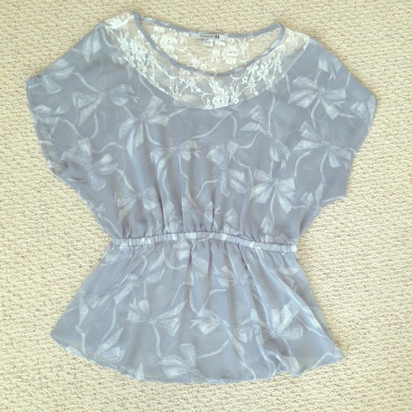 Bow Lace Chiffon Top!
