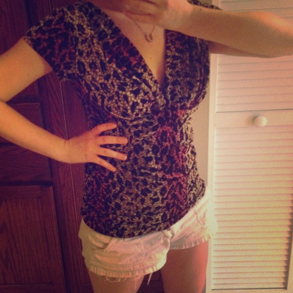 A beautiful lepoard shirt