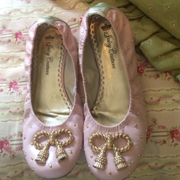 Juicy Couture pink ballet flats!