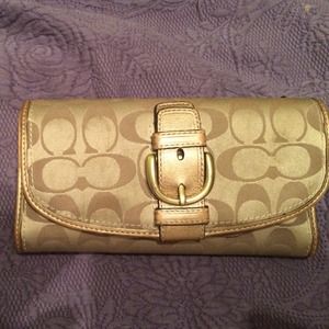 coach wallets 327