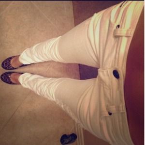 White skinny Jeans