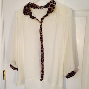 🚫SOLD🚫 Beige/Cheetah Print Sheer Blouse