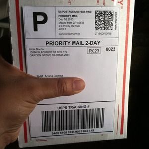 Shipment ready to ship 1st sale on Poshmark!
