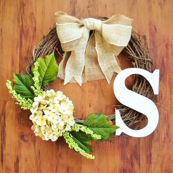 cream hydrangea monogram wreath with burlap