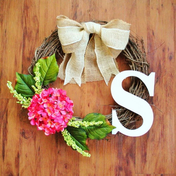 pink hydrangea monogram wreath