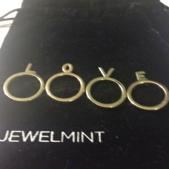 🎉HP3/5🎉 Jewelmint LOVE ring set - Picture 2 of 2
