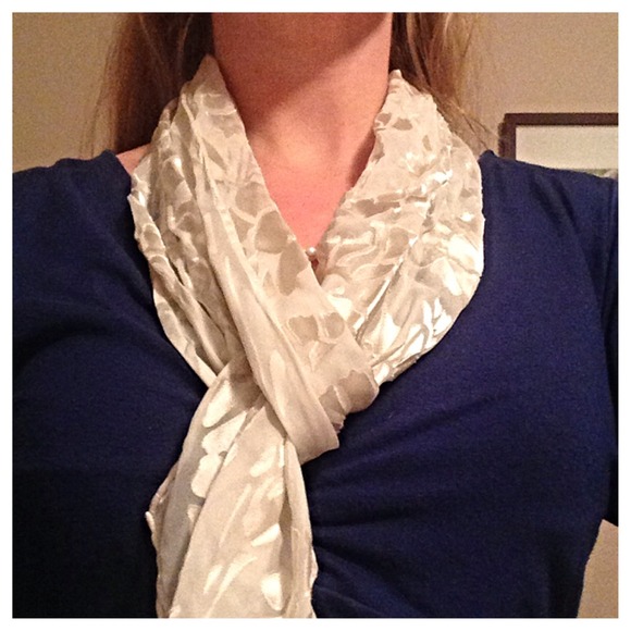💝REDUCED! Marc Jacobs Cream Silk Scarf-Worn once!